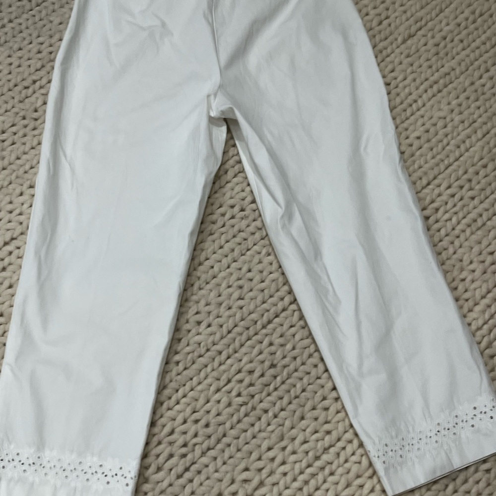 Talbots White Cropped Cotton Capri Pants with Eyelet Hem. Size 6 - Picture 6 of 6